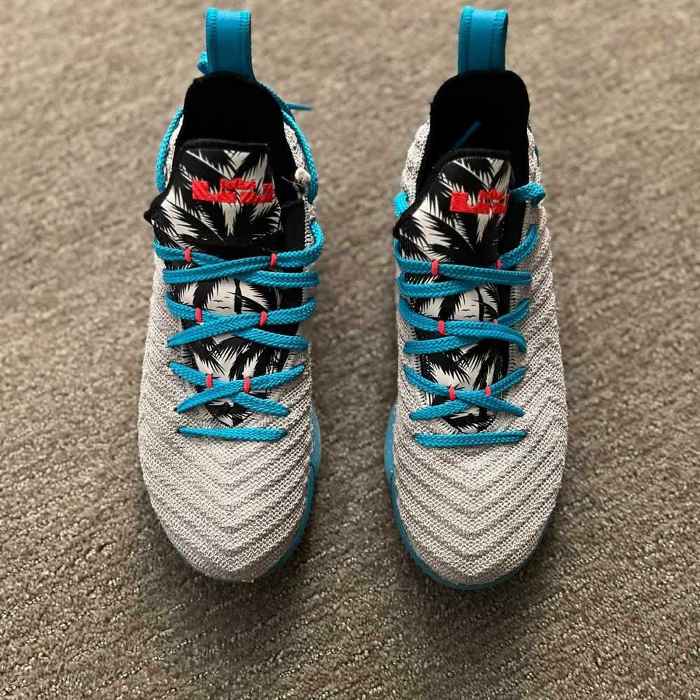 LeBron 16 South Beach basketball shoes. Size 6Y